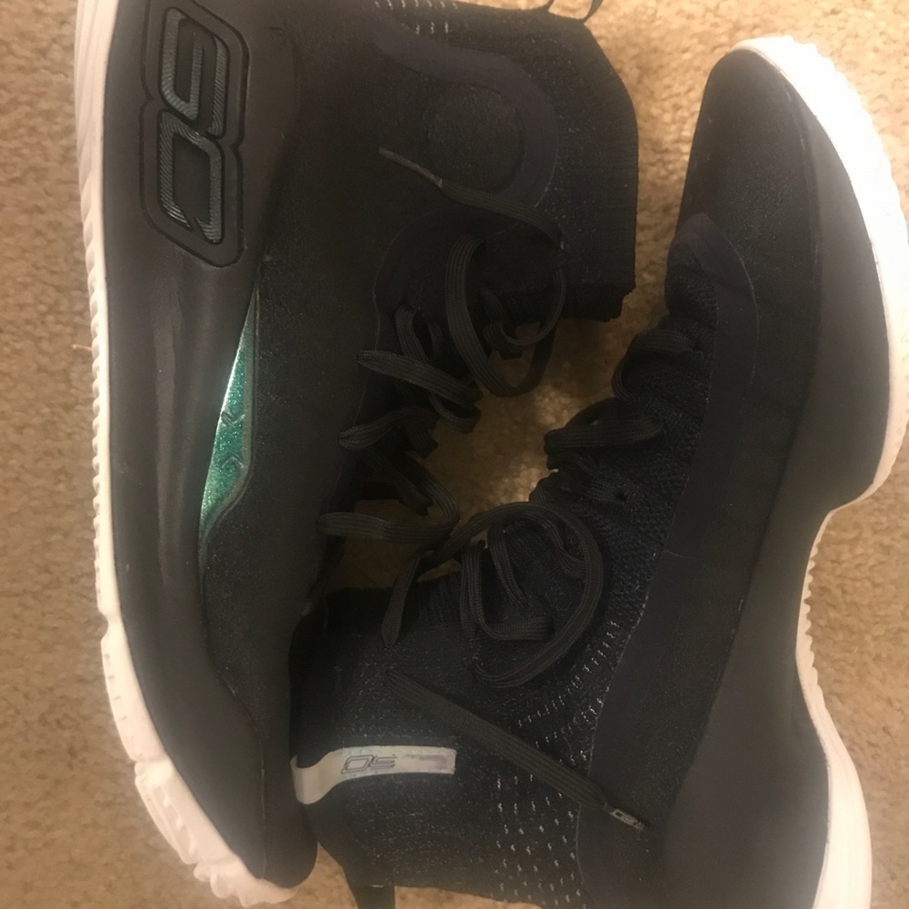 Under Armor Curry 4: More Range
